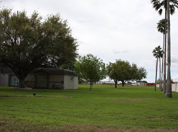 2nd image of 3020 Sunset Dr