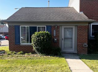 25653 Salem St #99, Roseville, MI 48066
