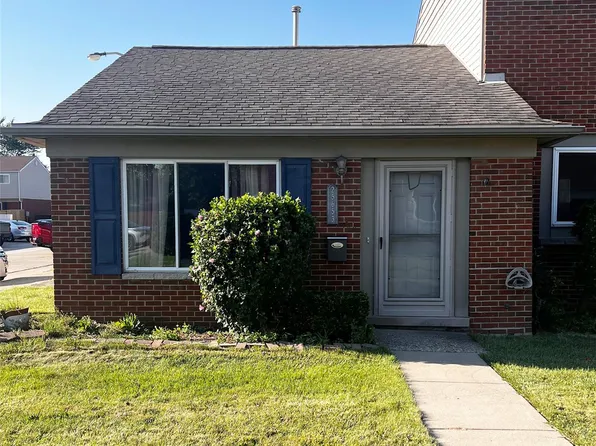25653 Salem St #99, Roseville, MI 48066