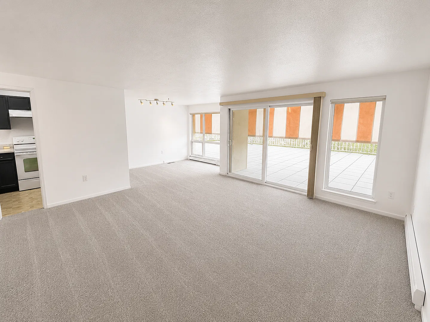 2Bd/1Ba Seattle Condo — Photo 3