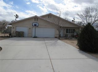 16027 Cajon St, Hesperia, CA 92345