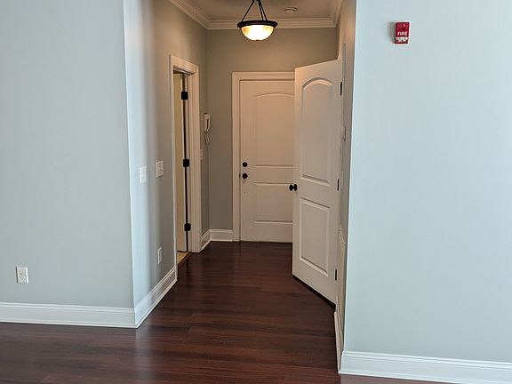 5th image of 134 Sunset Cir APT 203