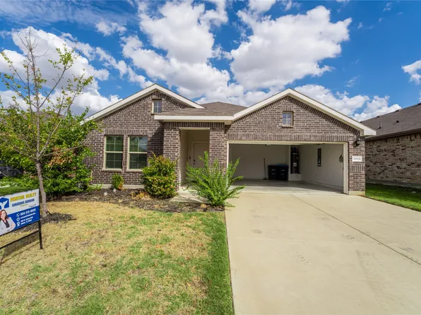 9452 Firedog Dr, Fort Worth, TX 76131