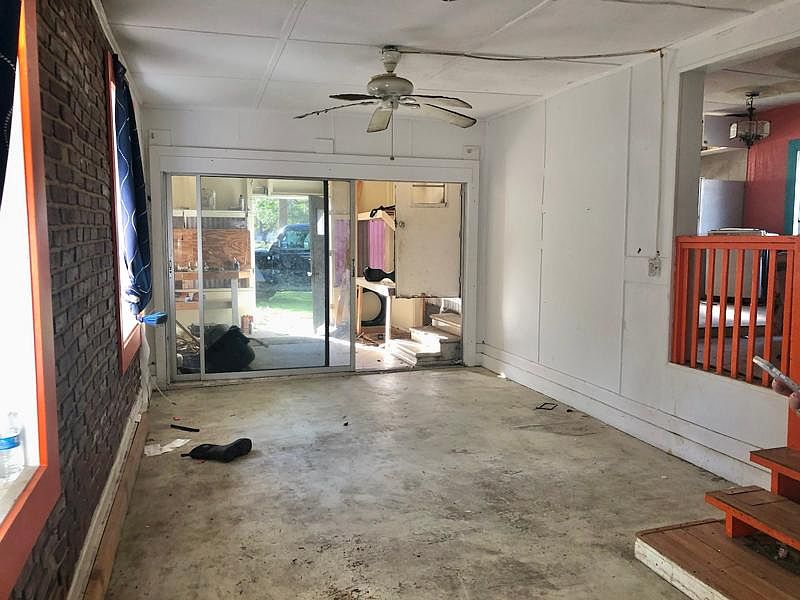 2nd image of 1716 Taylor Rd