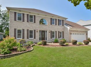 281 Breckenridge Dr, Aurora, IL