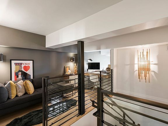 3rd image of 421 Hudson St APT 610