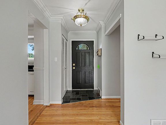 4th image of 29668 Edward Pl