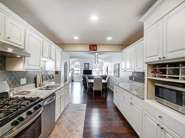 338 Bear Woods Dr — Photo 22