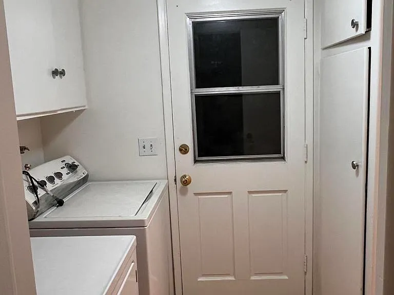 5154 Crown Ave — Photo 9