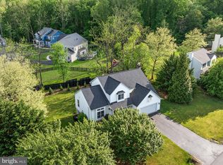 35513 Sourwood Pl, Round Hill, VA 20141