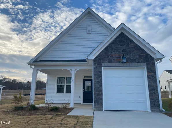 29 Furley St, Sanford, NC 27330