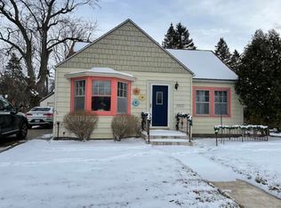 904 Miller Rd, Kalamazoo, MI 49001