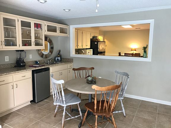 Wet bar
