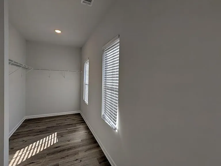 2034 Britt Dr — Photo 14