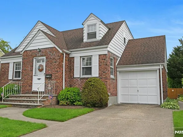 23-14 Ellington Rd, Fair Lawn, NJ 07410