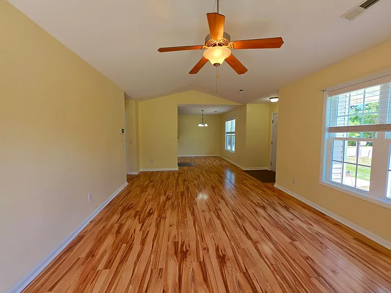 200 Sweet Gum Ln — Photo 13