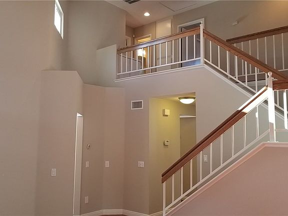 2nd image of 2266 Norte Vista Dr
