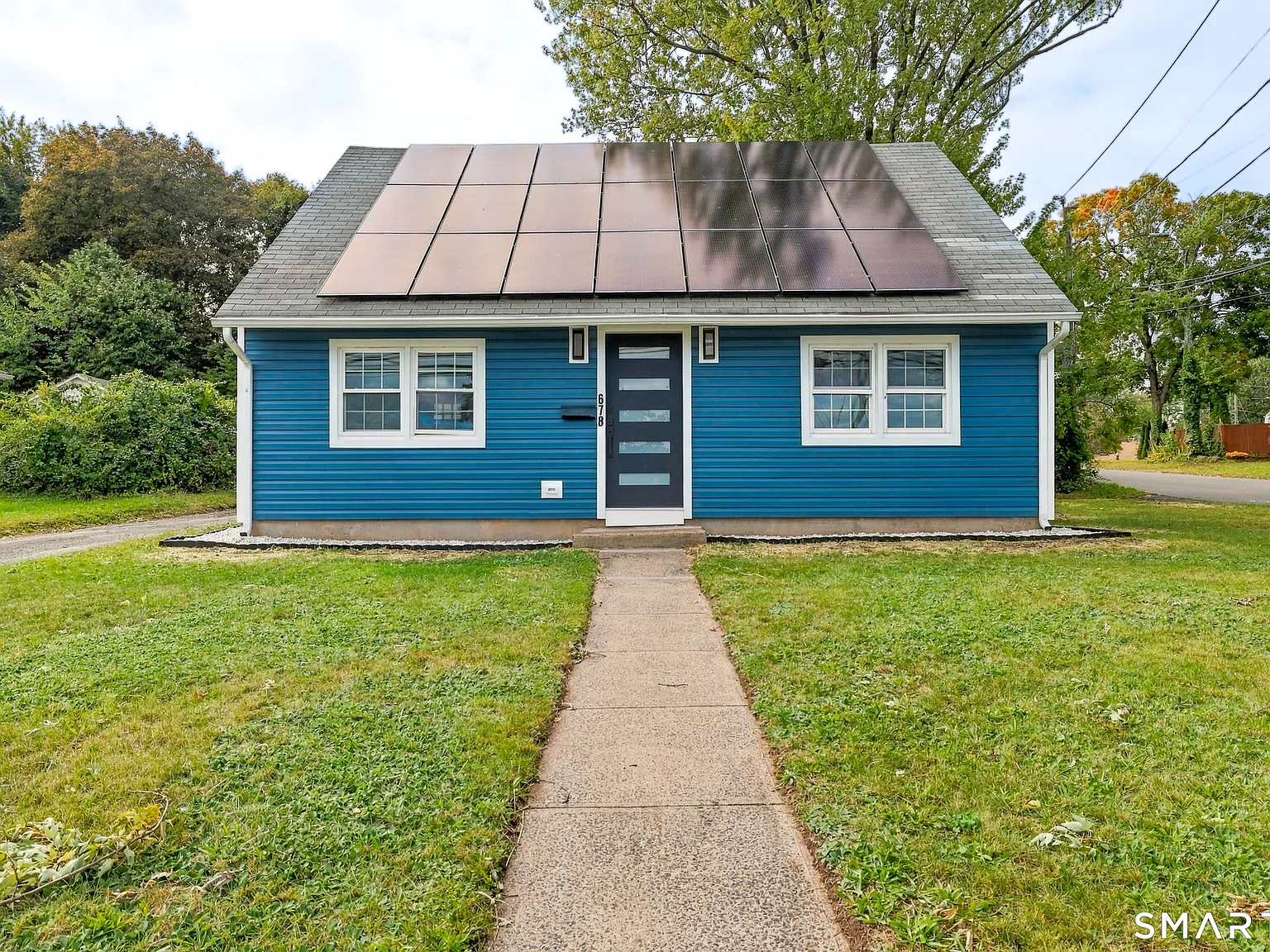 4 bed, 1.5 bath, 720 sqft, $2,900 — Photo 1