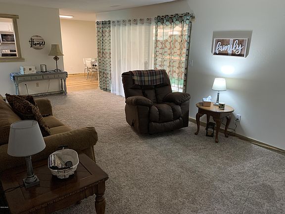 5th image of 3210 Cherry St #18