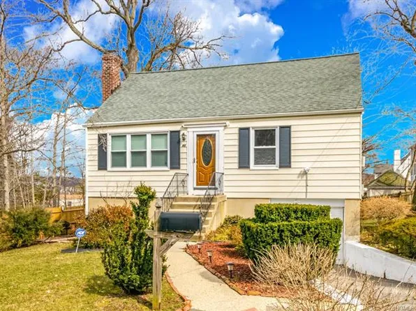80 Corbalis Pl, Yonkers, NY 10703