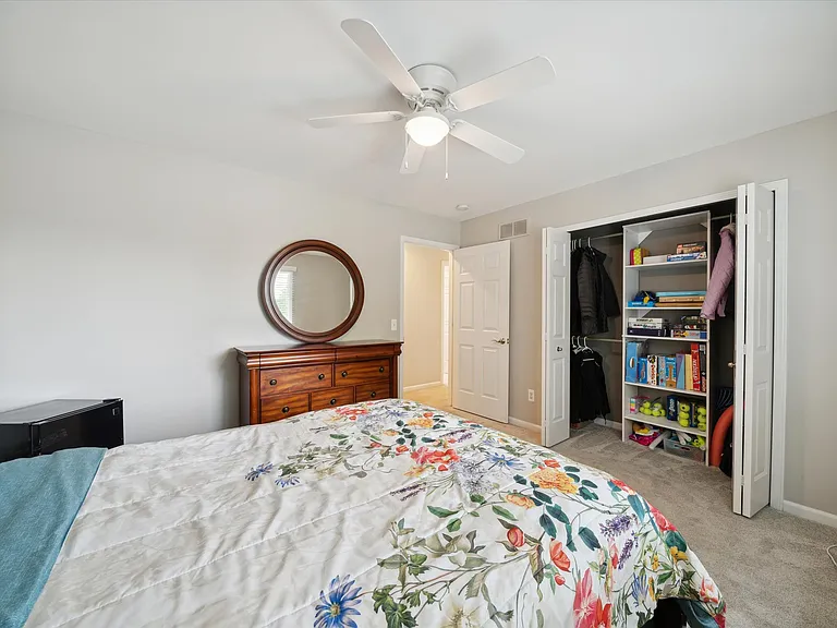 4976 Saddle Brook Ct — Photo 51