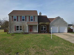 414 Fleming Cir, Chesapeake, VA 23323