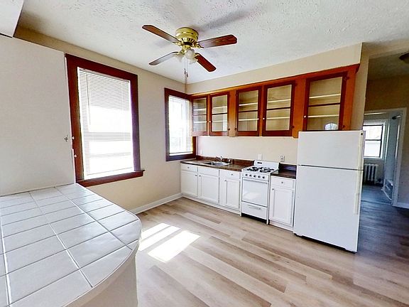 5th image of 83-85 Meigs St #83-3A