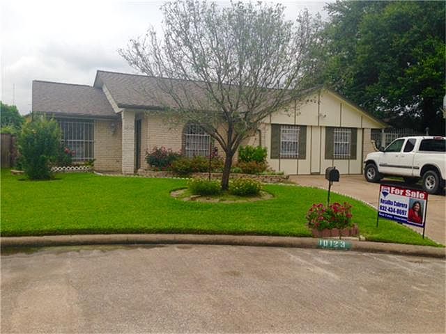 1st image of 10123 Branchwood Ct