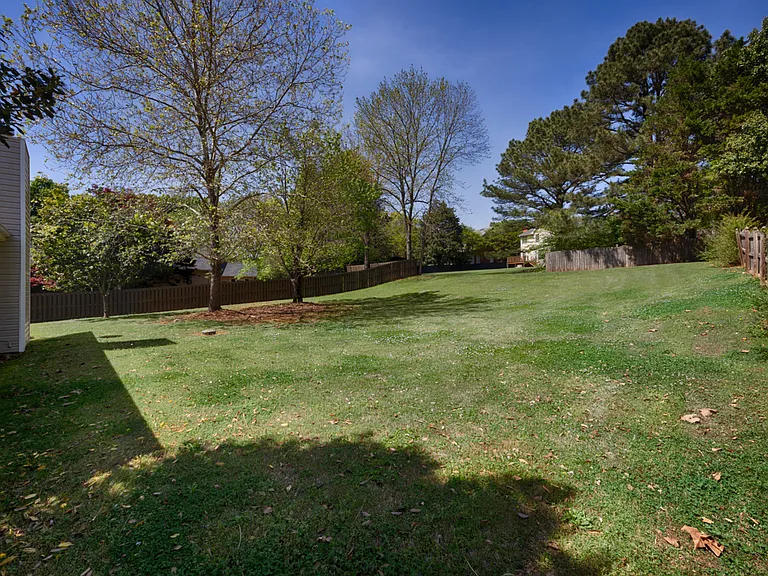 722 Highland Dr — Photo 38