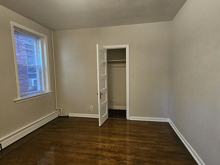 bedroom with a closet