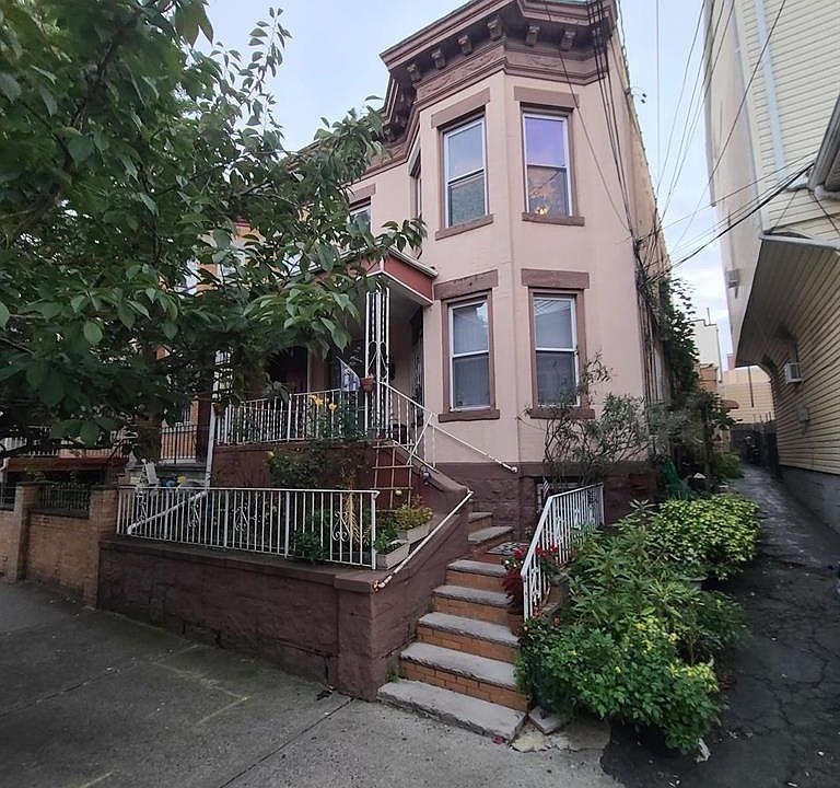 1st image of 325 58th St APT 2