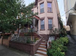 325 58th St APT 2, West New York, NJ 07093