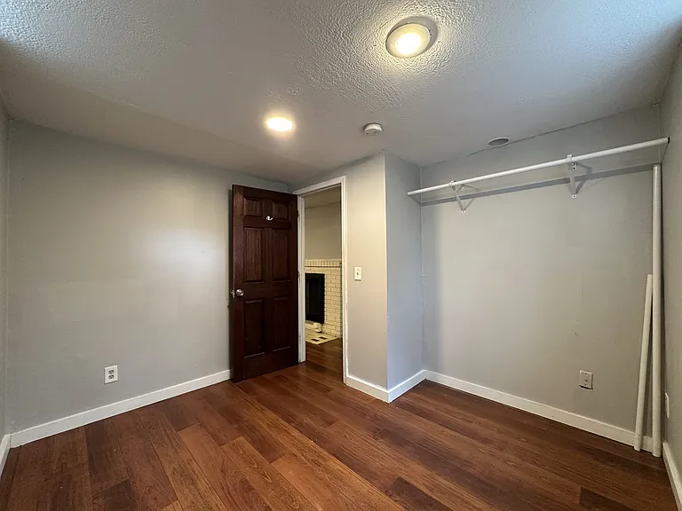 4061 Vernon Ave S — Photo 12
