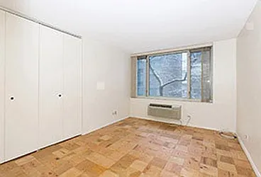 Rented by Jeff Weisbord Real Estate