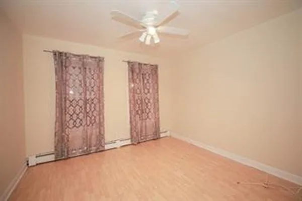 5 bed, 2452 sqft, $5,000 — Photo 4