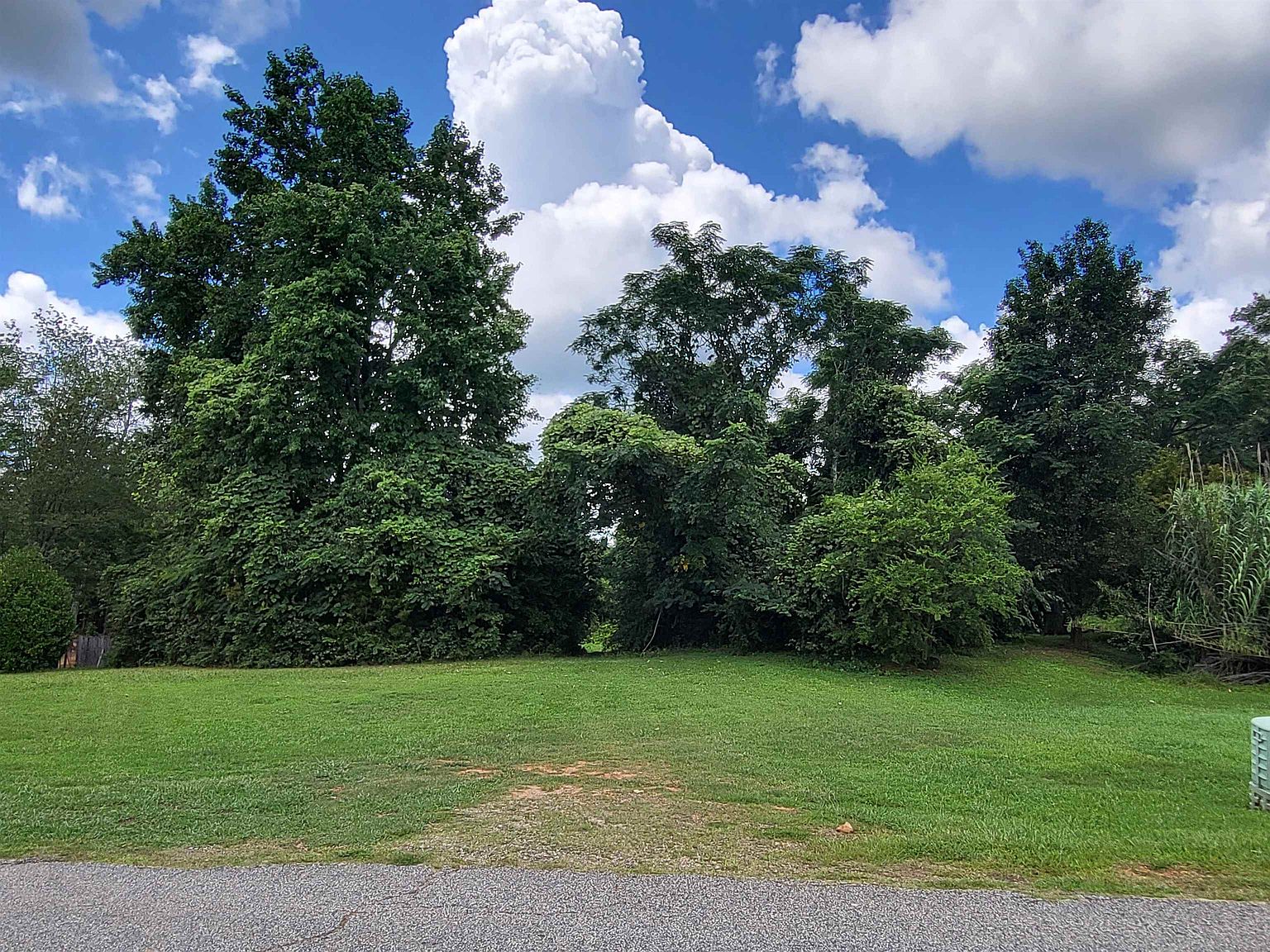 130 Sarah Dr, Landrum, SC 29356 MLS 292888 Zillow