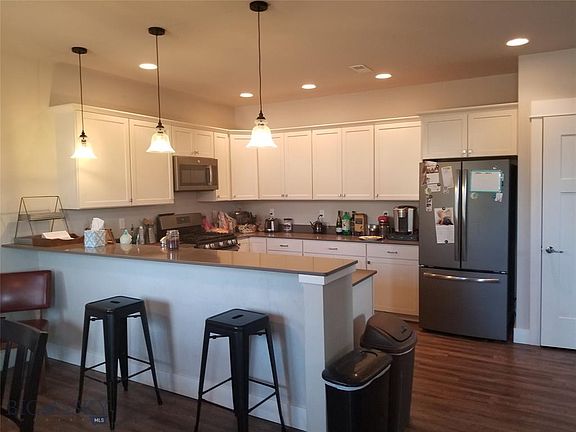 5th image of 2605 Park Creek Ave