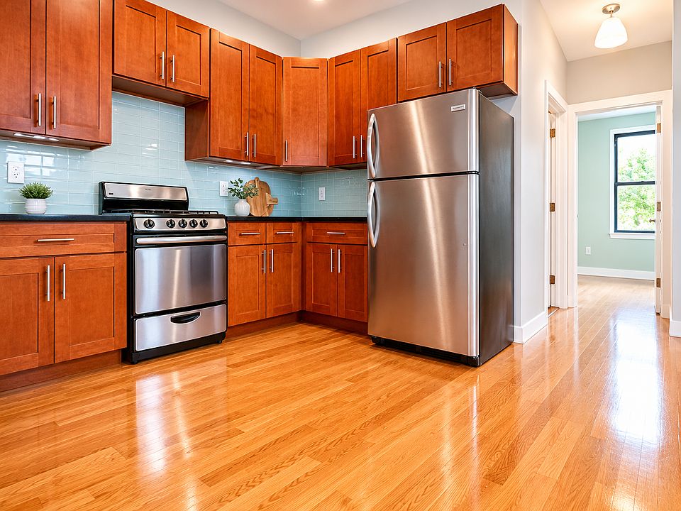 1st image of 921 Broadway #2F