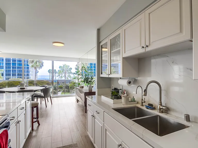 1750 Avenida Del Mundo #308 — Photo 14