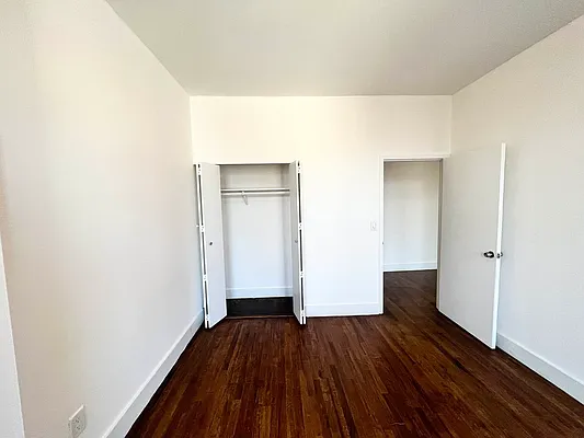 Rented by EastMount Realty LLC | media 6