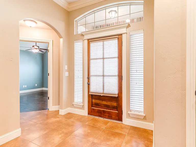 4909 Kelly Lakes Dr — Photo 5