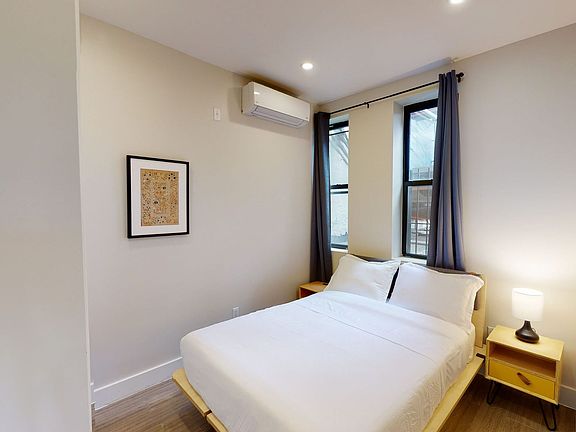 5th image of 622 Myrtle Ave #2F