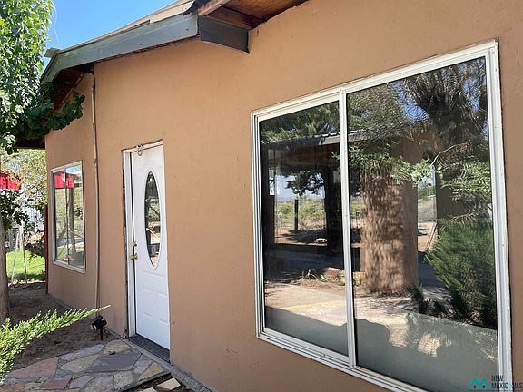 5th image of 2429 Daisy Dr NE
