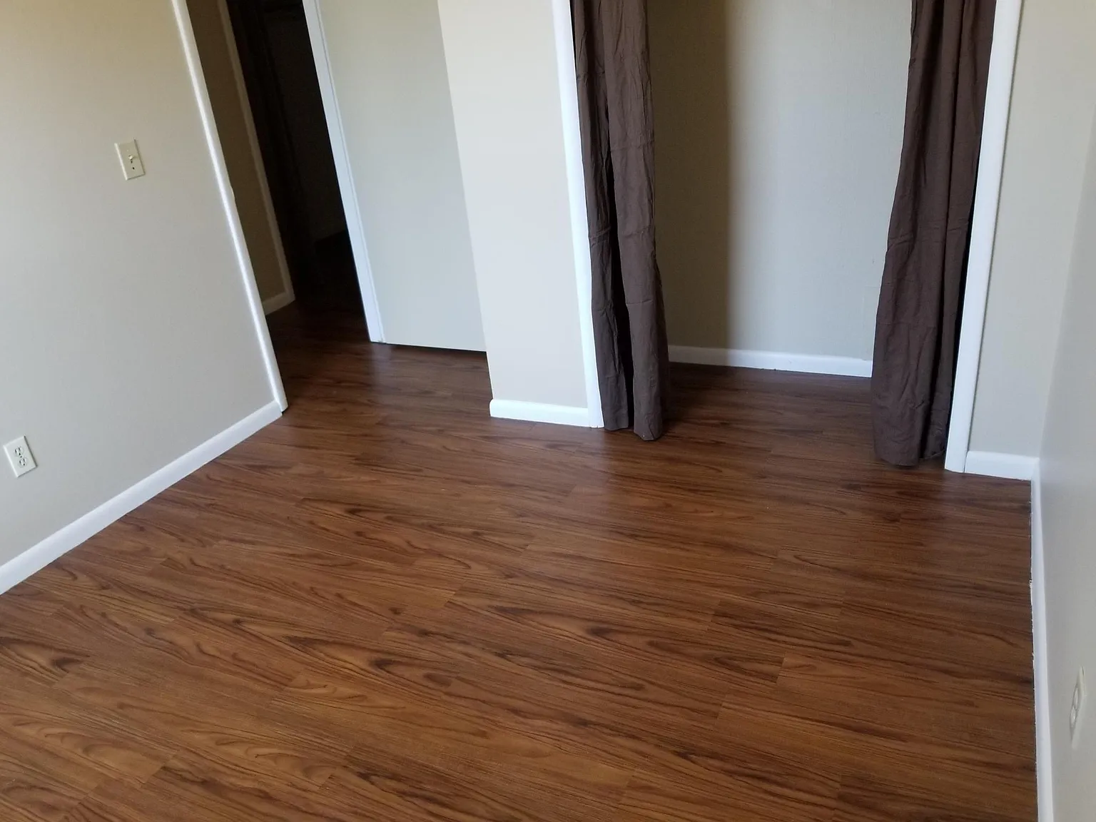 5 bed, 2.5 bath, 1480 sqft, $599 — Photo 4
