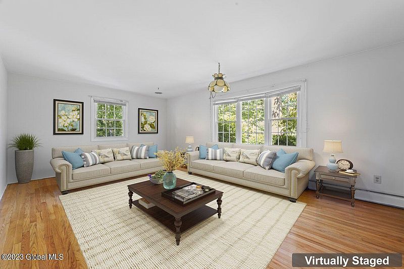 3rd image of 3 Broadleaf Drive