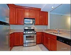 4th image of 5230 N Kenmore Ave APT 2B