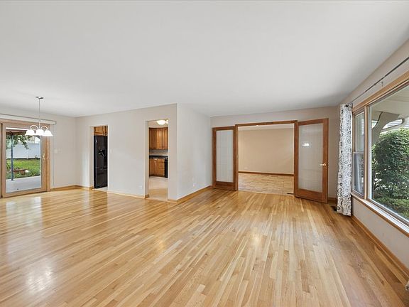 3rd image of 613 65th St