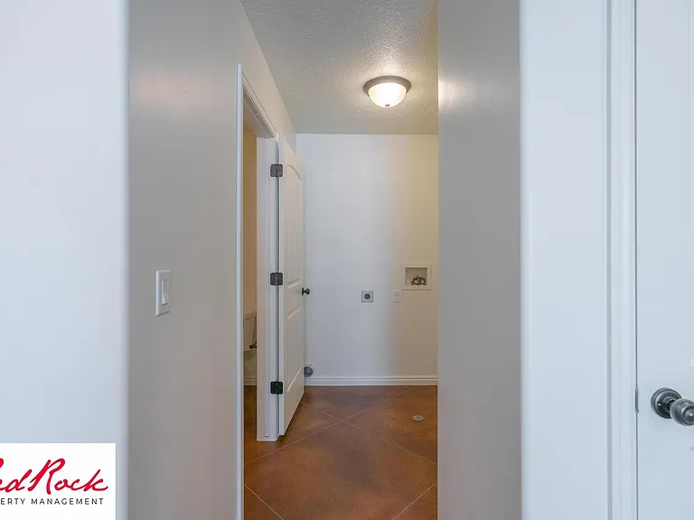 2801 E 450 N #365 — Photo 23