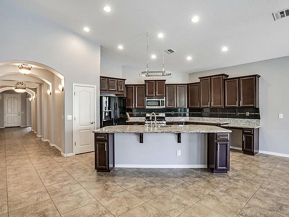 4th image of 2508 N Delaney Dr