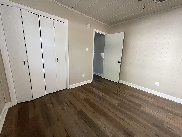 103 Irving St — Photo 16